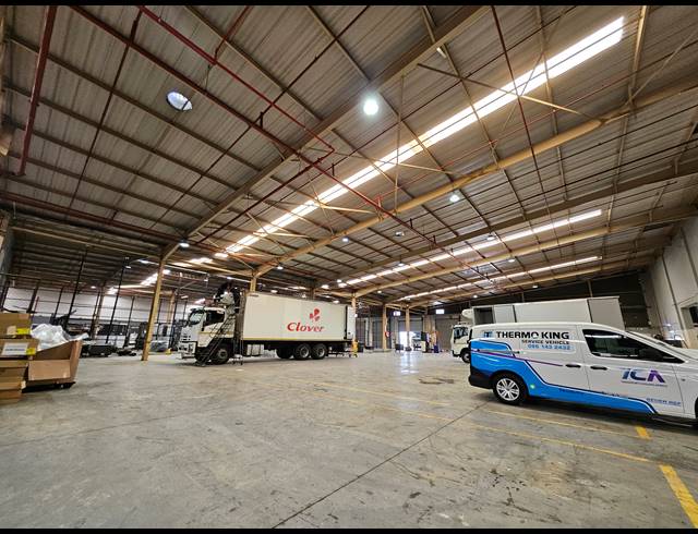 6,242M² WAREHOUSE TO LET IN RANDJESPARK